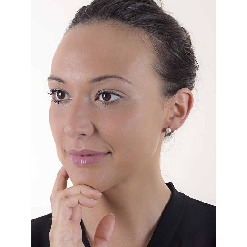 18k white gold pearl stud earrings 