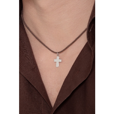 Rectangular cross pendant in 18k white gold 