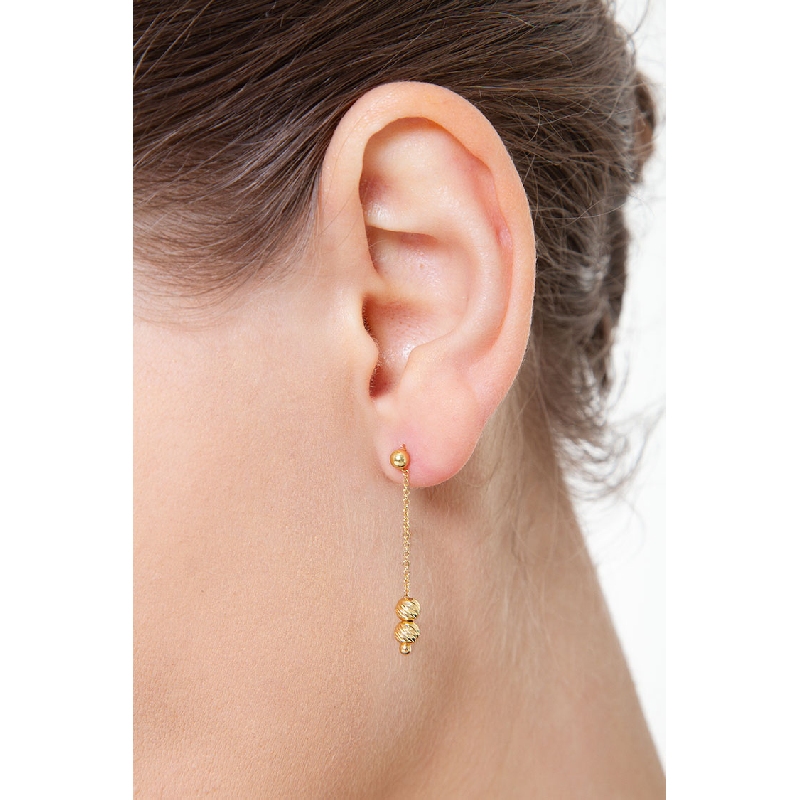 Yellow gold 18k drop earrings with diamond cut pendants 