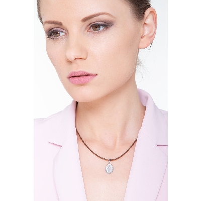 Sacred Mary pendant in 18k white gold