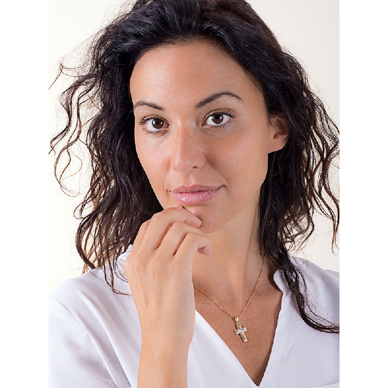 18k white and yellow gold cross pendant 