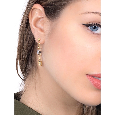 18k white and yellow gold drop earrings with diamond cut pendants 