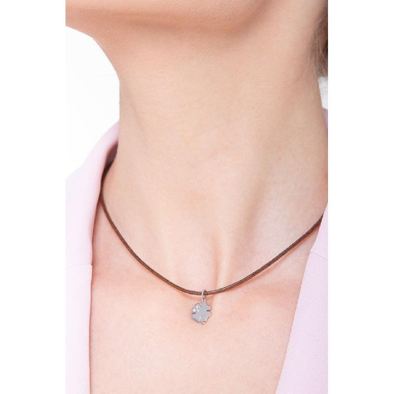 Four- leaf clover pendant in 18k white gold