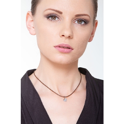 Heart pendant with cubic zirconia in 18k white gold