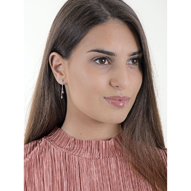 18k white gold earrings with diamond cut spheres 