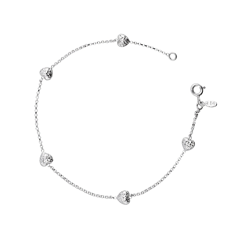 18k white gold bracelet with heart shaped charms