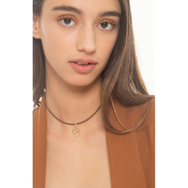 Charm paw in yellow gold 18k