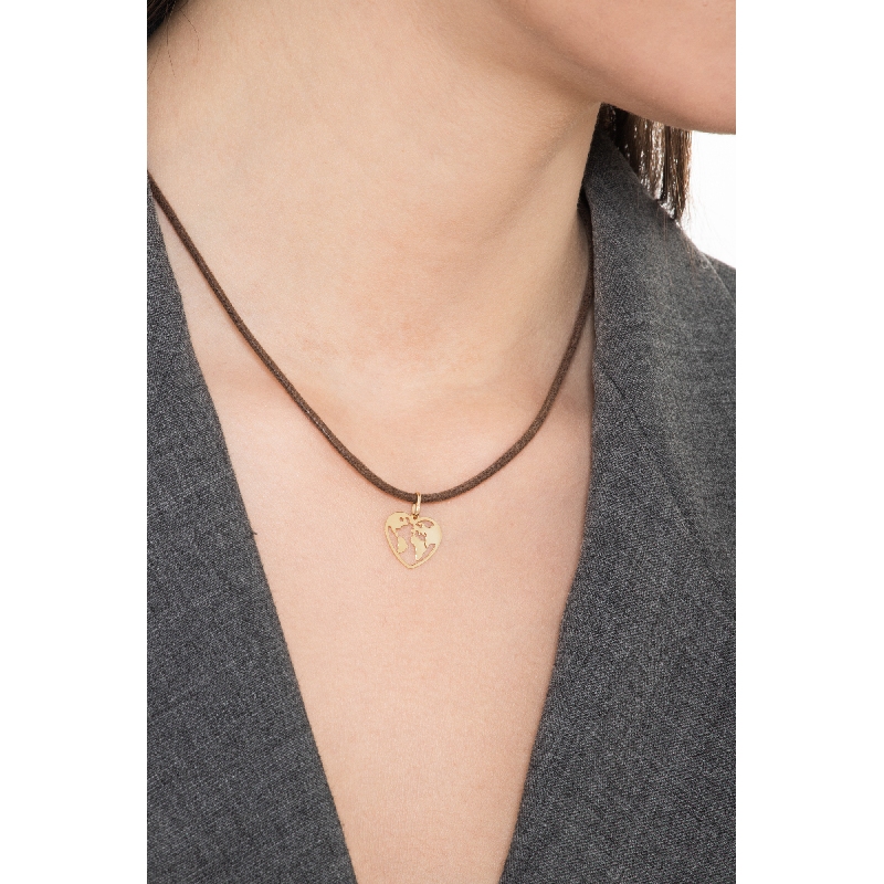 Heart shape pendant with world inside in 18k yellow gold