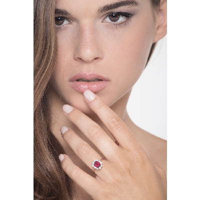 Halo ring white gold 18k with diamonds and a ruby