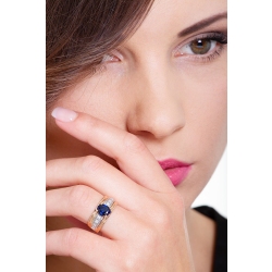 Band ring in rosé and white gold 18k with diamonds and blue sapphire 2