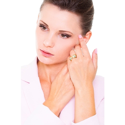 Yellow gold 18k ring with diamonds and emeralds 