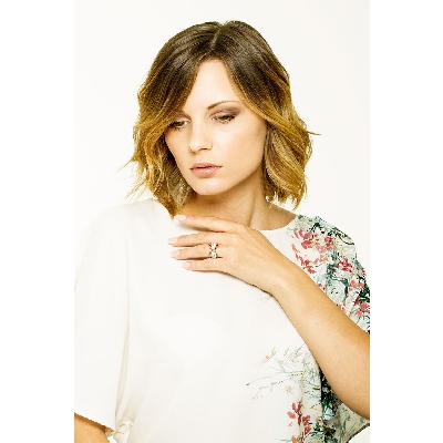 Band ring with diamonds in 18k white and rosé gold 