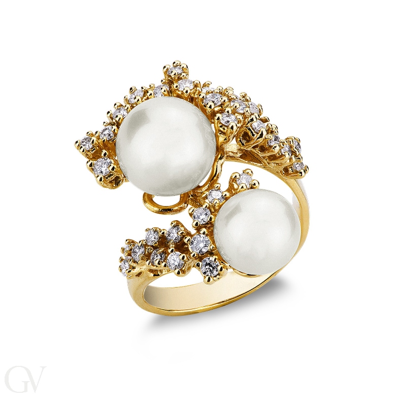 18k yellow gold ring with diamonds and pearls 