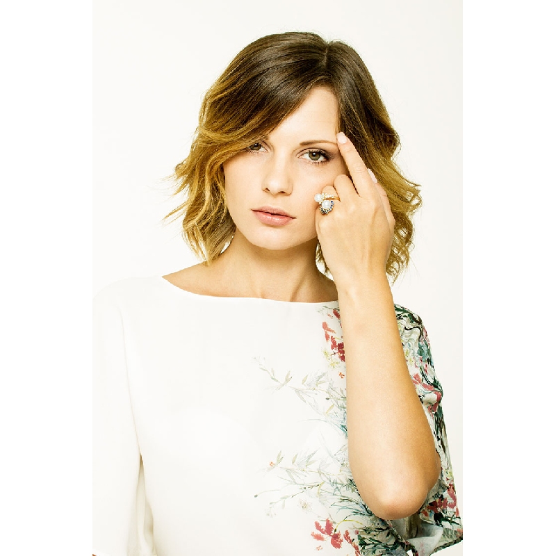 18k yellow gold ring with pearls, blue sapphires and diamonds 