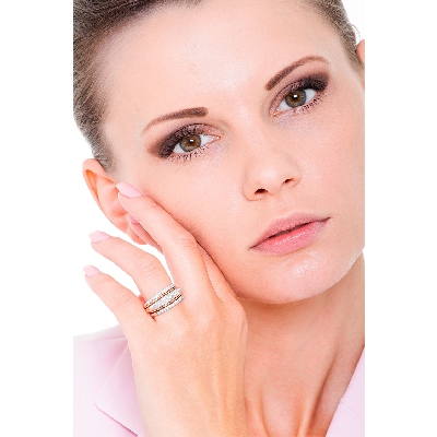 White and rosé gold 18k ring with diamonds 