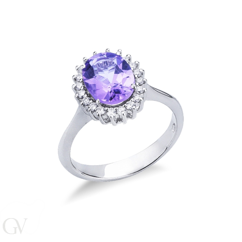 White gold 18k halo ring with diamonds and central amethyst