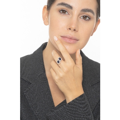 White gold 18k ring with two halo blue sapphires oval cut and diamonds 