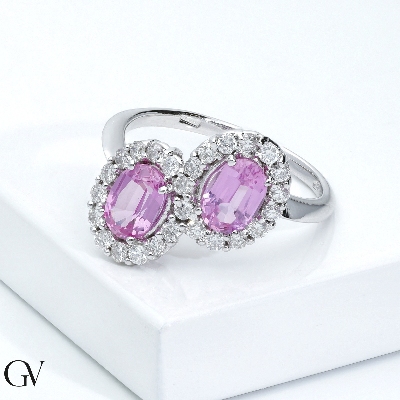 Double halo ring with rosa sapphires oval cut  