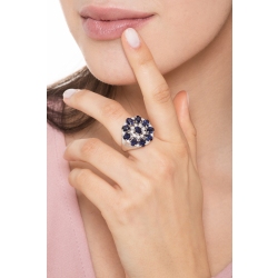 White gold 18k ring with blue sapphires and diamonds 2