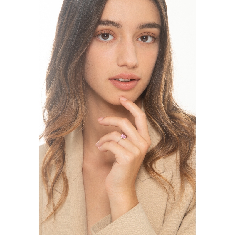 Ring in white gold 18k with pink sapphire and diamonds