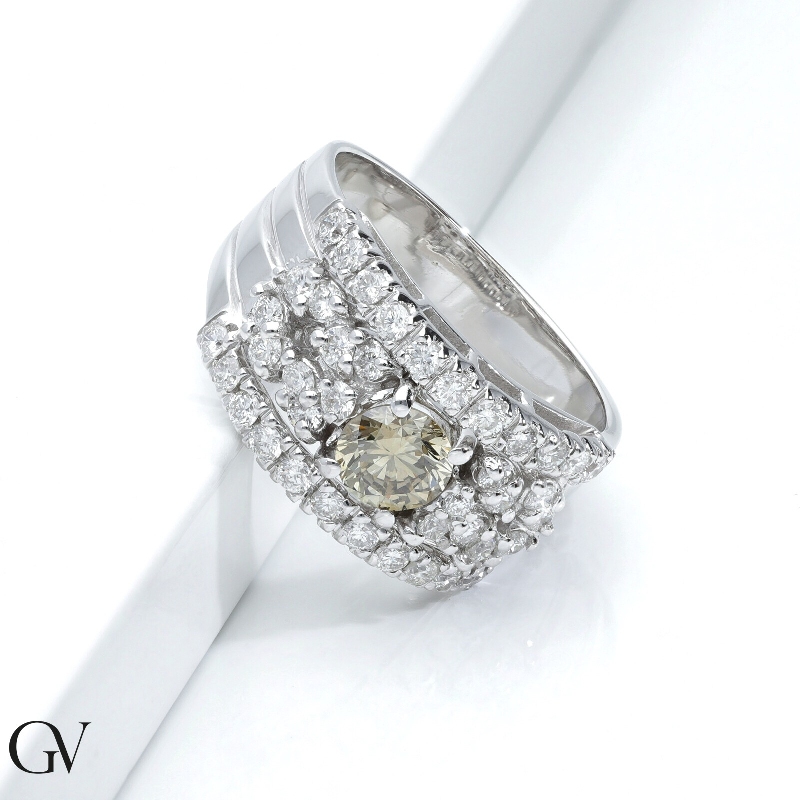 White gold 18k band ring with diamonds and a central brown diamond 