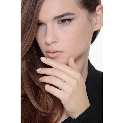 Anello a scalare in Oro Bianco 18k con diamanti