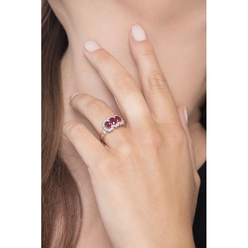 White gold 18k trilogy ring with diamonds and rubies