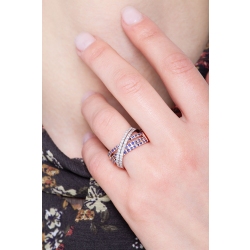 Rosé and white gold 18k criss cross ring with blue sapphires and diamonds  2