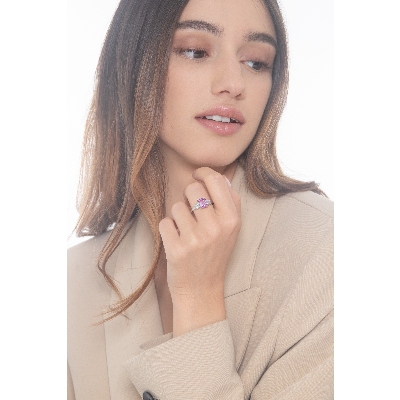 Ring in white gold 18k with pink sapphire emerald cut