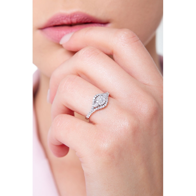 White gold 18k halo ring with diamonds central and shoulder set 