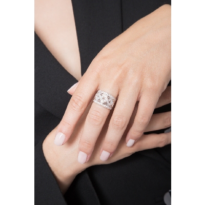 Band ring with diamonds in white gold 18k 