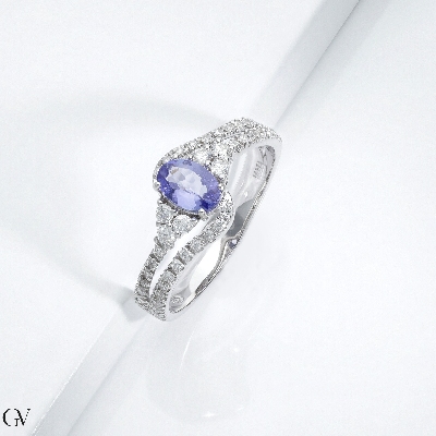 ANELLO CON BRILLANTI E TANZANITE