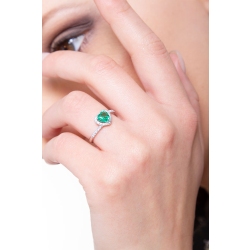White gold 18k ring with a heart cut emerald and diamonds  2