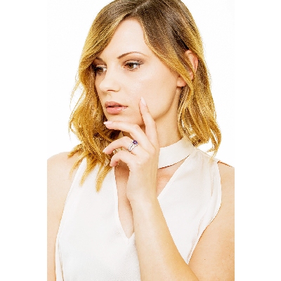 White gold 18k ring with diamonds and tanzanite