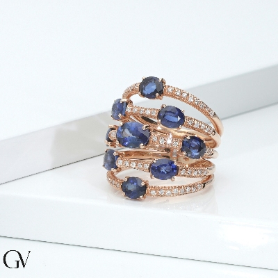 Band ring in rose gold 18k with blue sapphires and diamonds