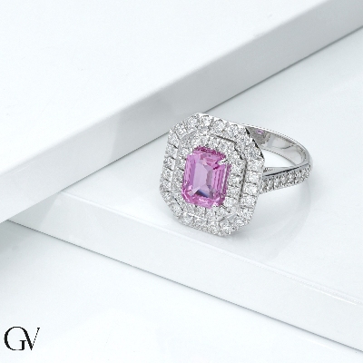 18k white gold ring with pink sapphire and double halo in diamonds