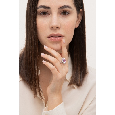 18k white gold ring with pink sapphire and double halo in diamonds