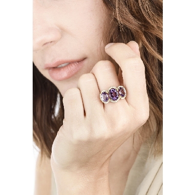 Trilogy type ring with amethysts and diamonds yellow gold 18k 