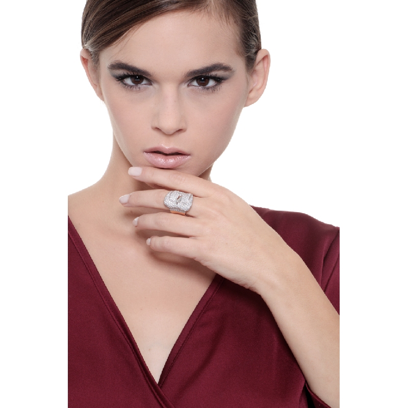 Rosé gold 18k buckle ring with diamonds 