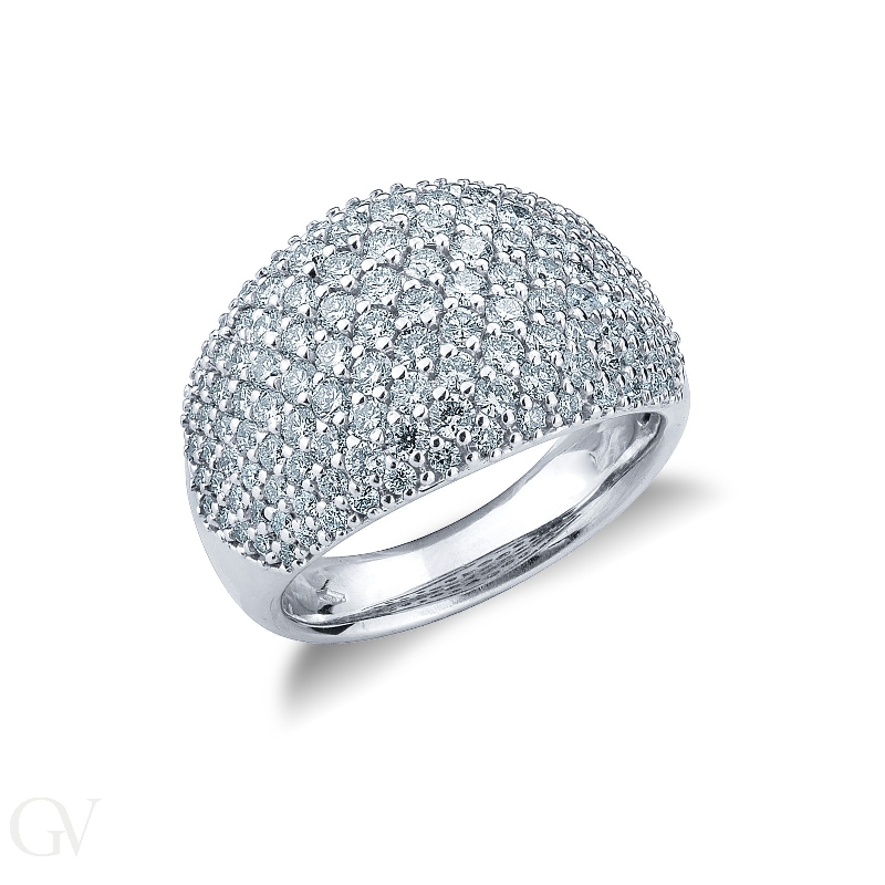 18k white gold band ring with diamonds pavé