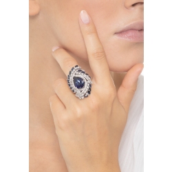 18k white gold halo with blue sapphires pear cut and diamonds 2