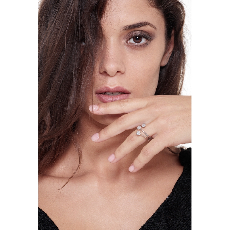 White gold 18k flower diamond trilogy 