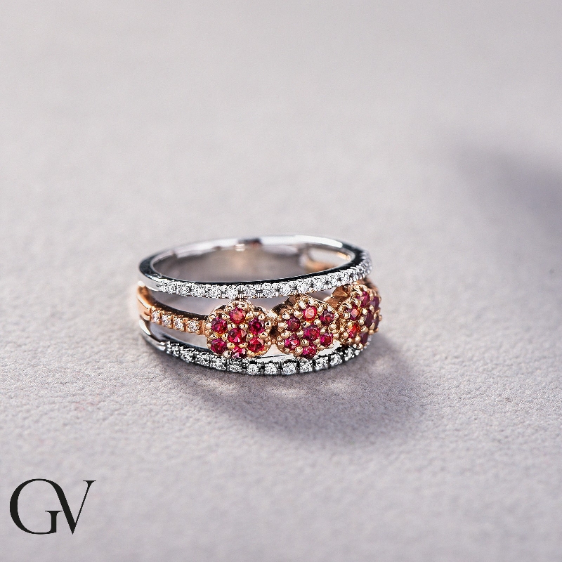 18k white and rosé gold ring with rubies flower shaped and diamonds 