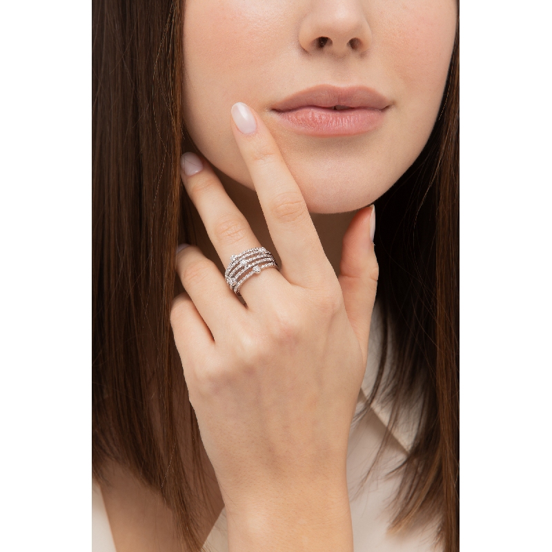 18k white gold fancy ring with diamonds