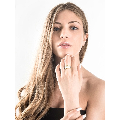 18k white and yellow gold ring with rows of diamonds 