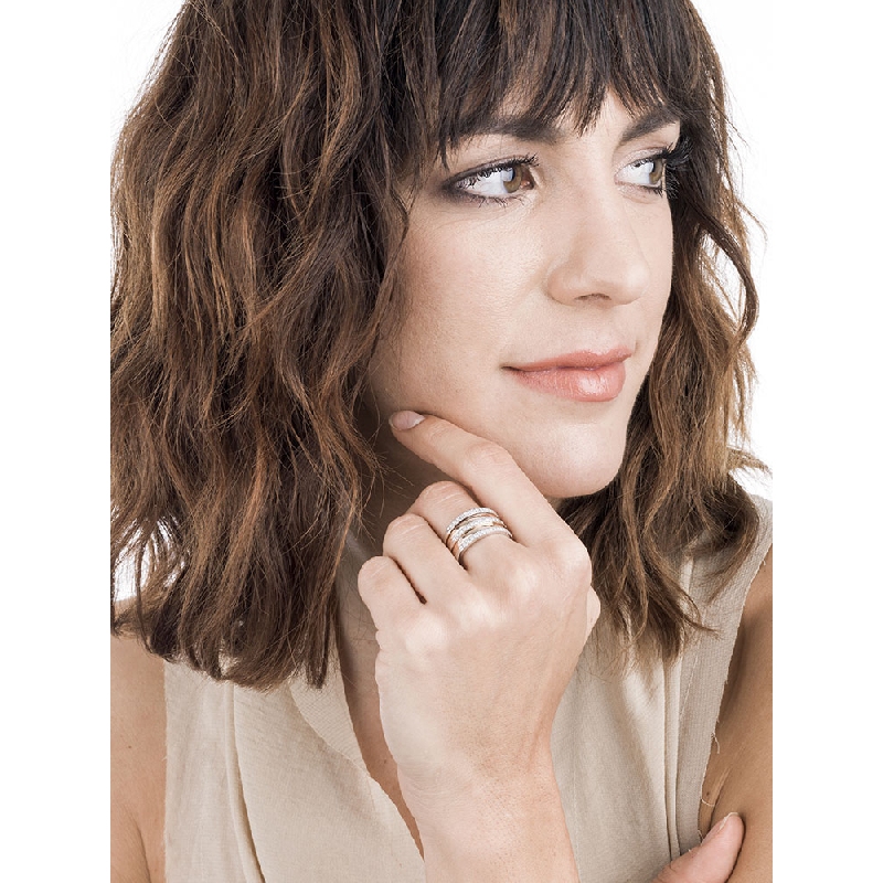 Band ring in white and rosé gold 18k with three rows of diamonds 