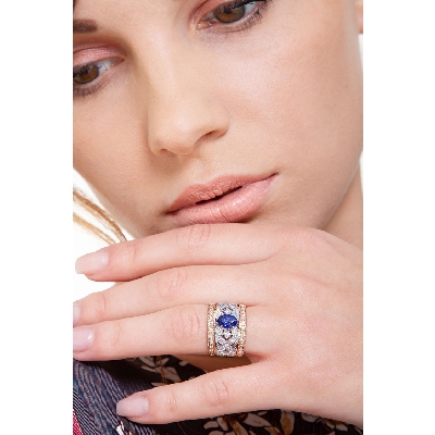 White and rosé gold 18k with blue sapphire and diamonds 