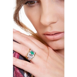 White and yellow gold 18k band ring with emerald and diamonds  2