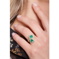 Yellow gold 18k curved shank with diamonds and emeralds  2