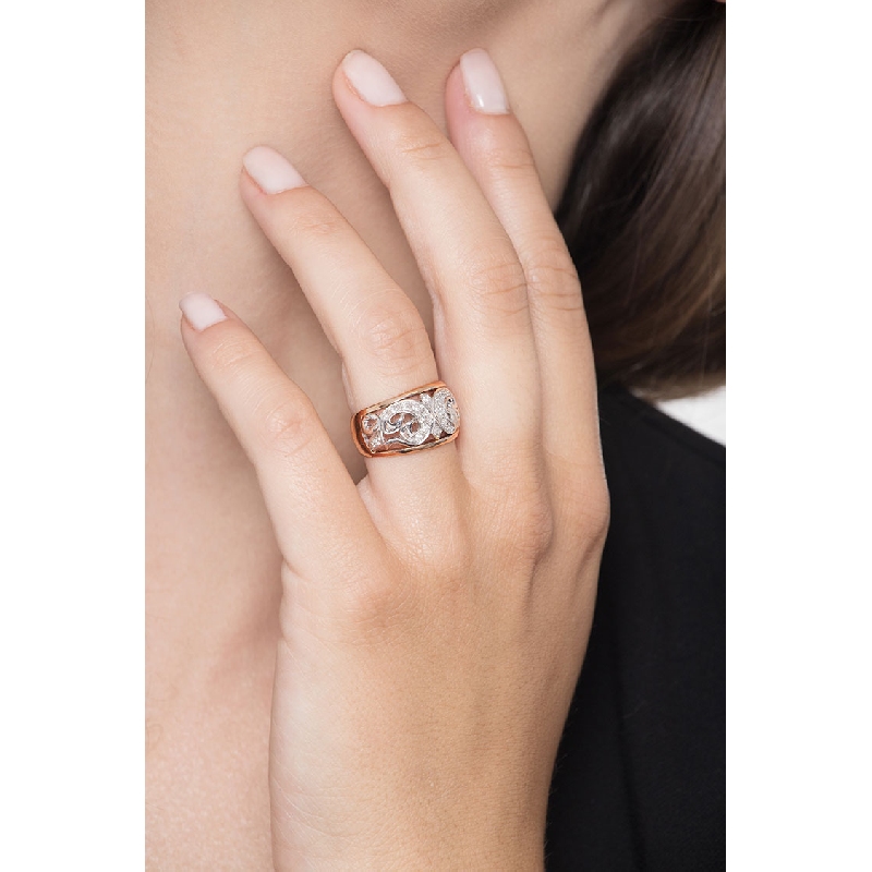 Perforated band ring in 18k white and rosé gold 18k with diamonds 